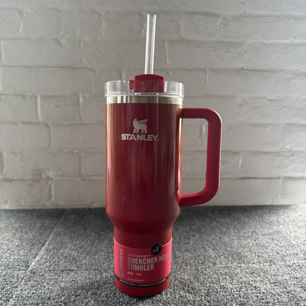 NEW!  Stanley ELF Collab Red Delicious 40 Oz Quencher Tumbler LIMITED EDITION